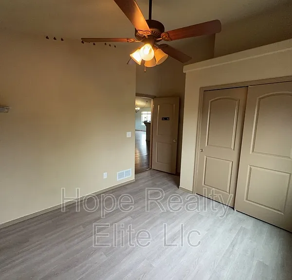 10931 Glen Canyon Dr — Photo 13
