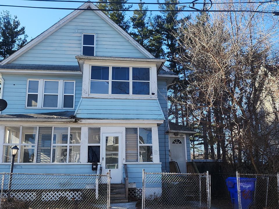 2nd image of 60 Lonia St #2