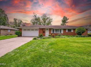 2328 Kneer Dr, Toledo, OH 43614