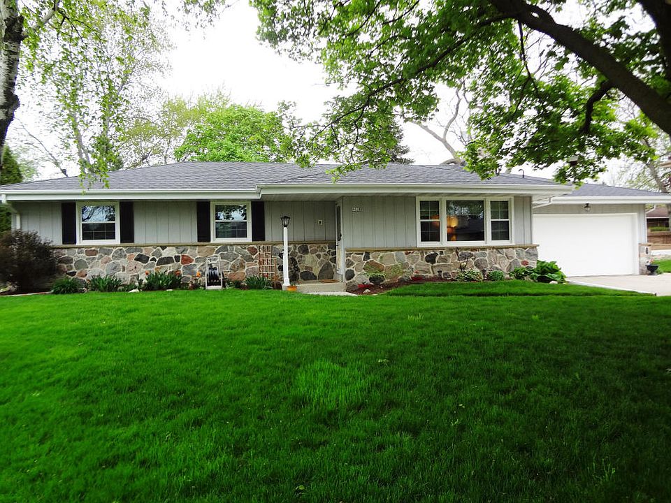 1st image of 4638 N 110th St