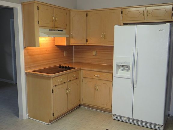4th image of 2245 Lee Road 197