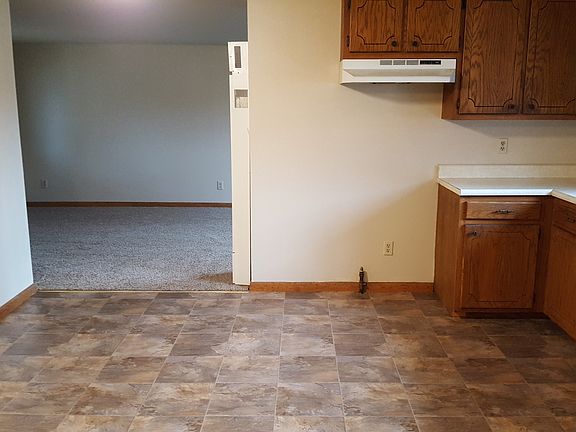 3rd image of 507 Humboldt Ave