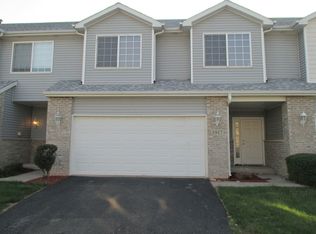 1917 Waters Edge Dr, Minooka, IL 60447