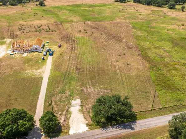 3039 Pear Orchard Rd, Granbury, TX 76048