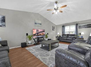 1937 Forestwind Dr, Grove City, OH 43123