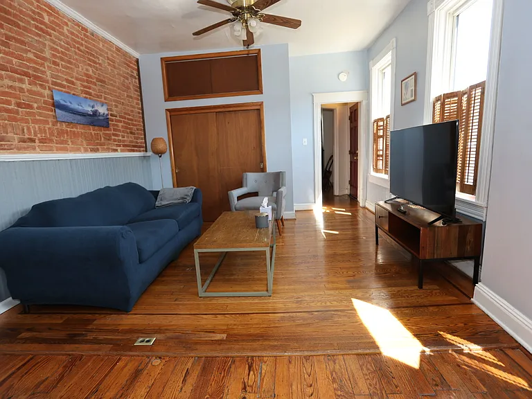 423 E Fort Ave — Photo 9