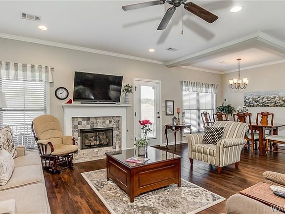 5th image of 545 Shelby Cir