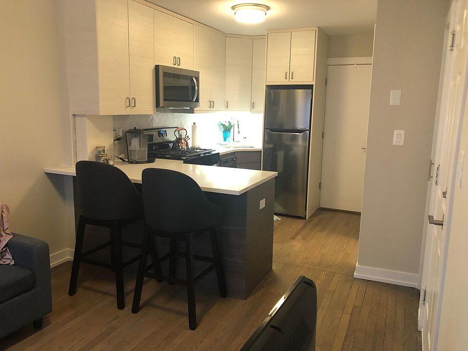 1st image of 5954 N Winthrop Ave APT 3E
