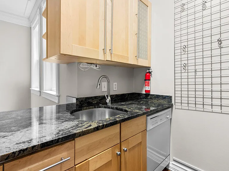 1326 Vermont Ave NW #4 — Photo 12