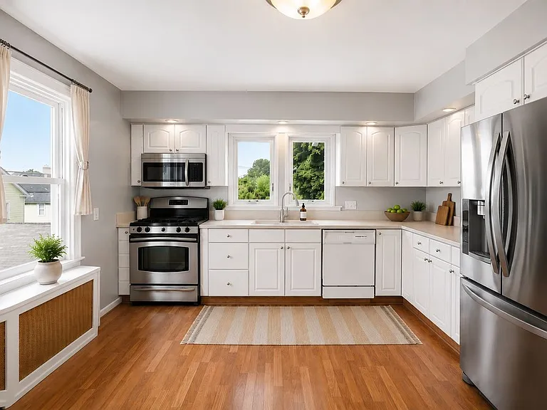25 Clover St #27 — Photo 3