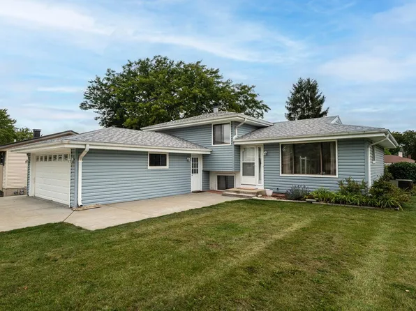 114 Carpenter COURT, Mukwonago, WI 53149