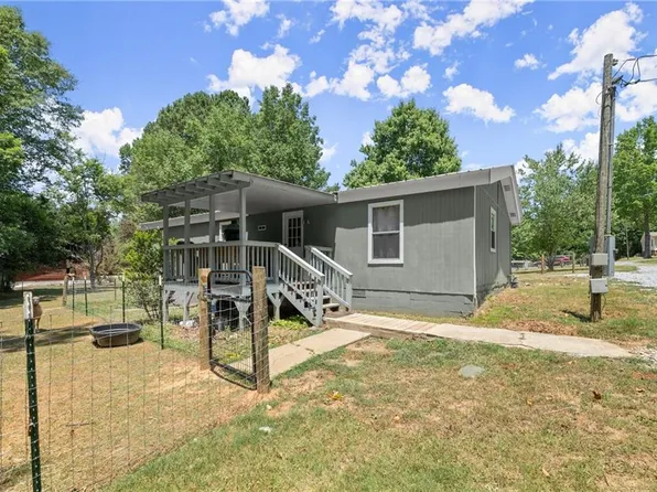 1650 Mountain Valley Cir, Cumming, GA 30040