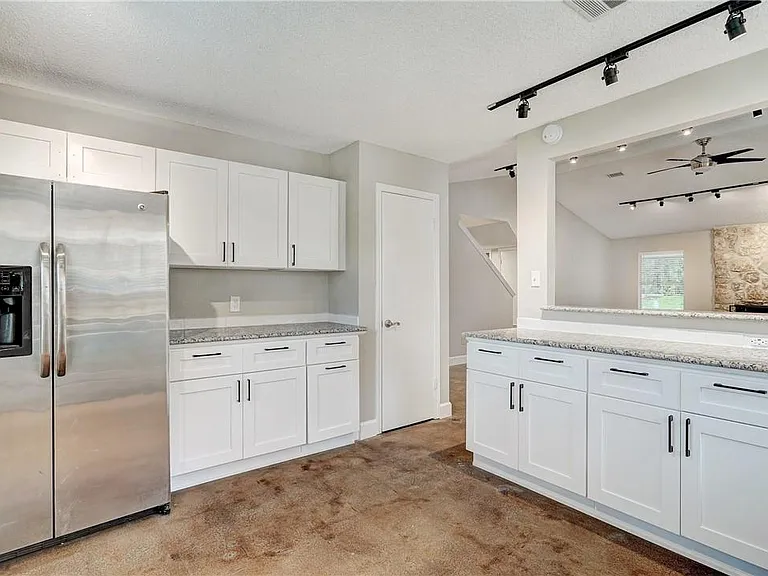 6009 Avery Island Ave — Photo 11