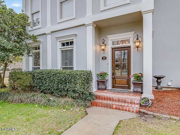 2nd image of 221 Bois De Chene Dr