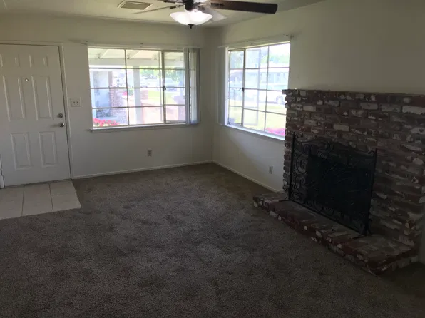 4588 E Sierra Madre Ave APT A, Fresno, CA 93726