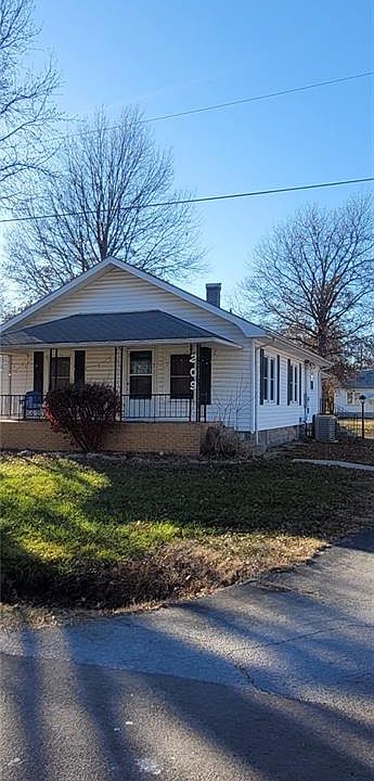 1st image of 209 N Crawford St