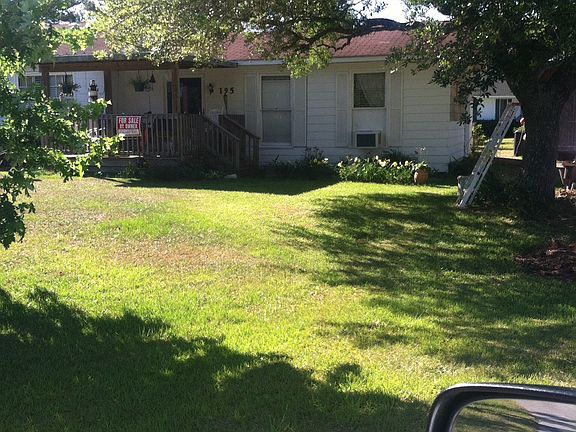 4th image of 195 Lewis St