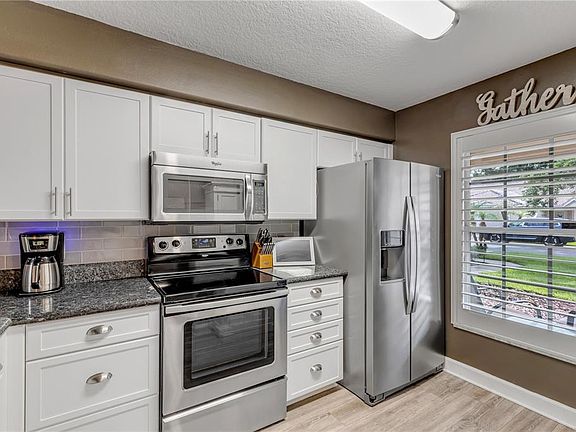 3rd image of 24 Golf Villa Dr
