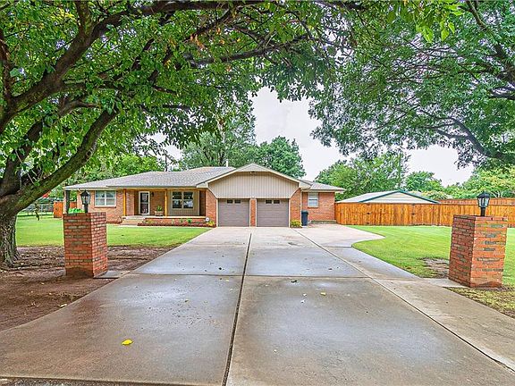 2nd image of 1109 Greenway Dr
