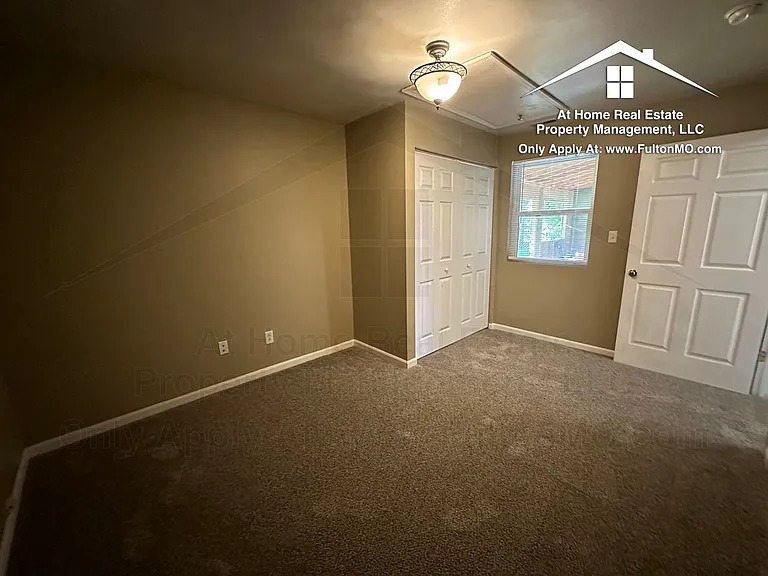 821 Court St #B — Photo 19
