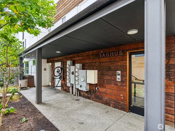 4724 31st Avenue S, Seattle, WA 98108