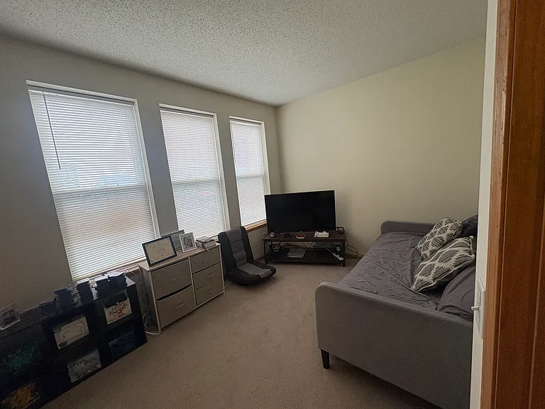 150 E Burnsville Pkwy — Photo 5