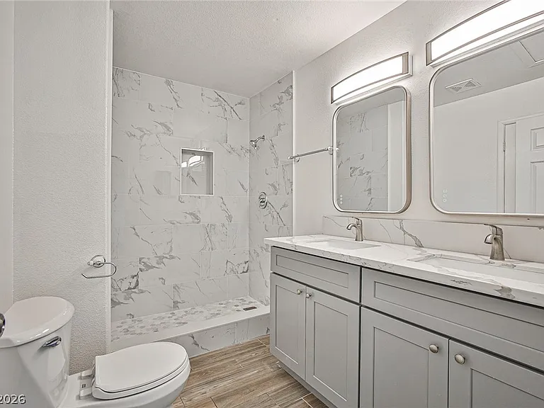 9285 Casa Christina Ln — Photo 17