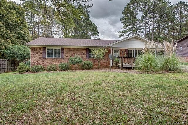 1st image of 203 Timberlane Dr