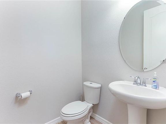 5th image of 931 Taramundi Dr