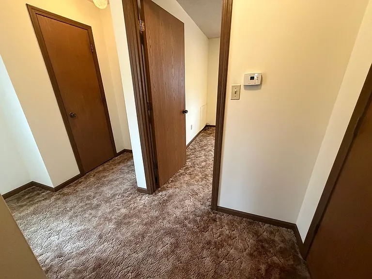 2205 Warwick St — Photo 27