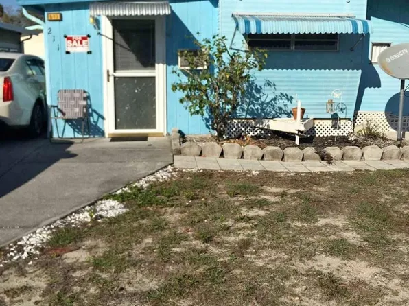 138 Travel Park Dr Unit 211, Spring Hill, FL 34607