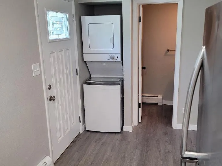 1525 S Holly St — Photo 6