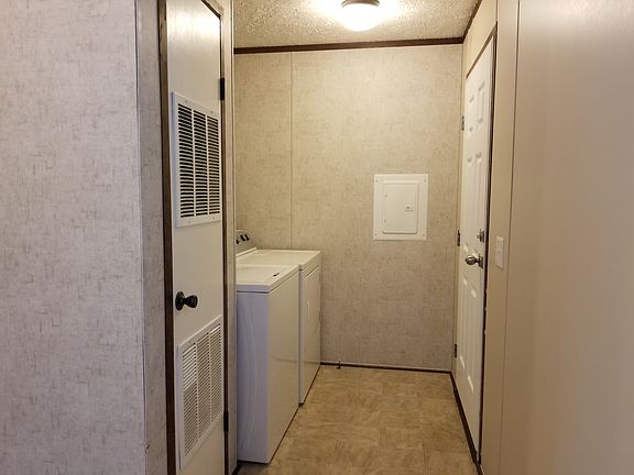 4th image of 4526 Knollwood Dr #77