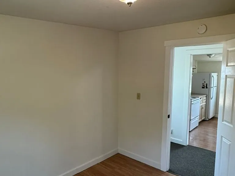 704 Indiana St — Photo 10