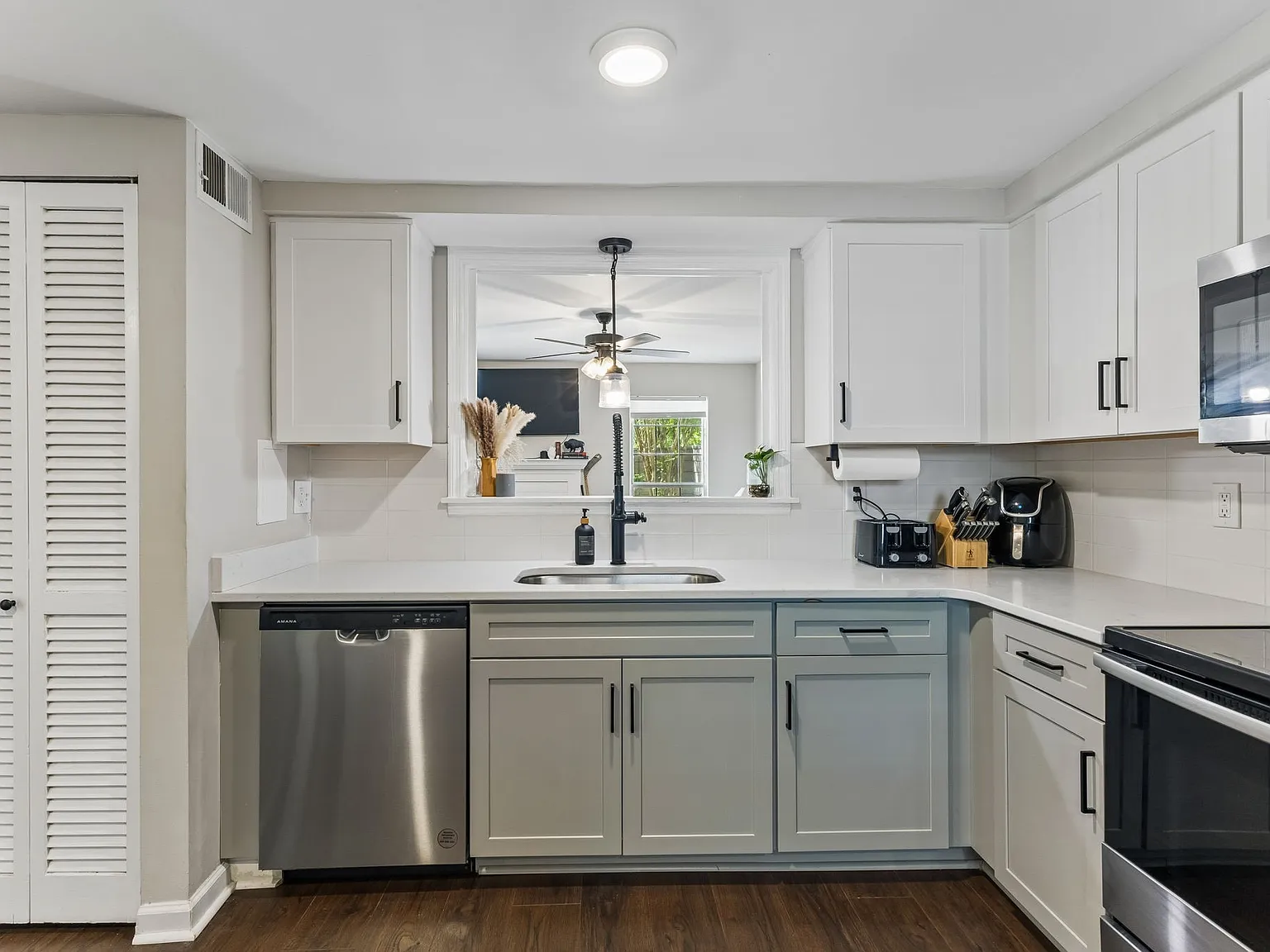 3 bed, 1684 sqft, $2,000 — Photo 2
