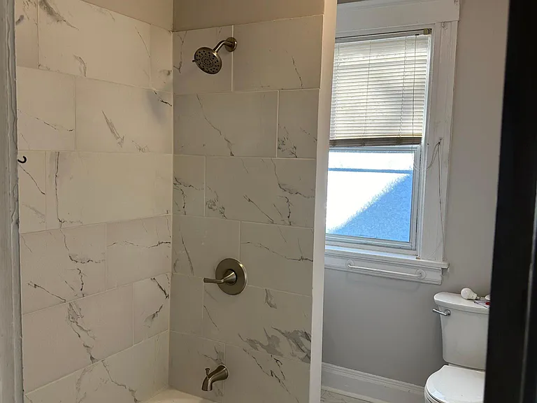 2119 Hudson Ave — Photo 24