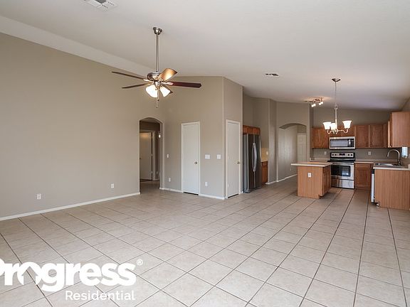 5th image of 1315 E Santa Fiore St