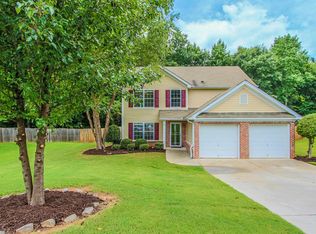 1008 Pine Acre Dr, Sugar Hill, GA 30518