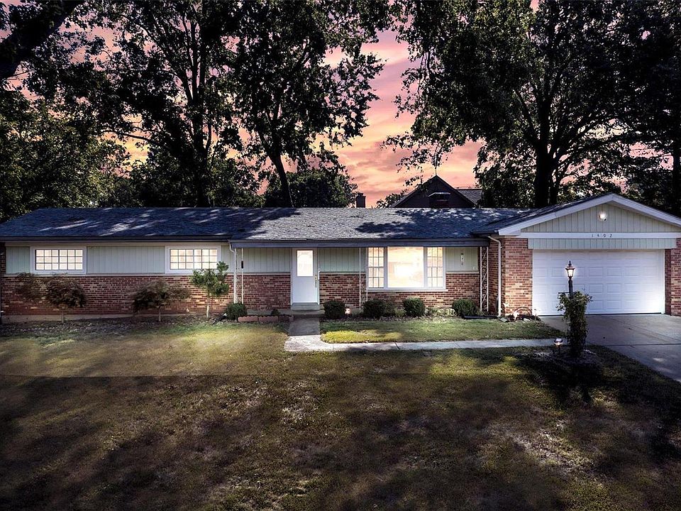 1st image of 1402 Ross Ave