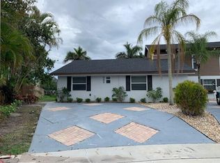 1431 Riverside Cir, Wellington, FL 33414