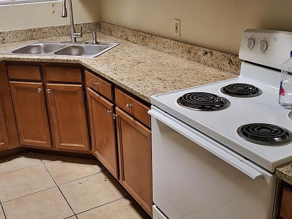 2nd image of 1311 N Gila St APT 2