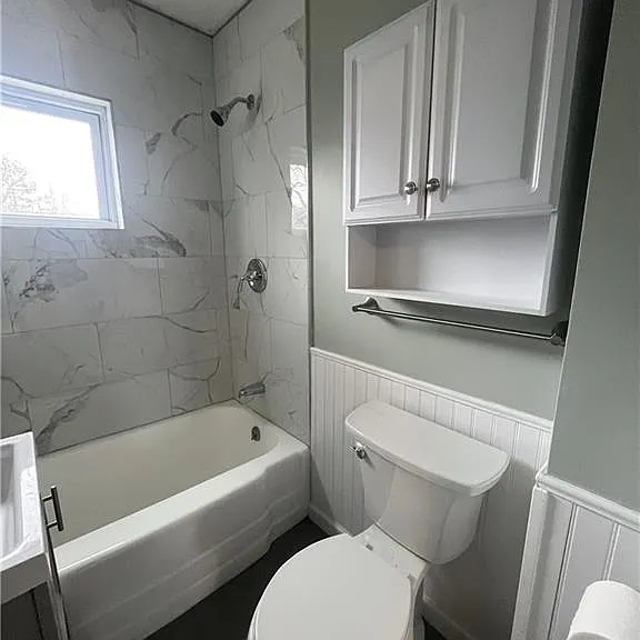 25 10th St #2 — Photo 13