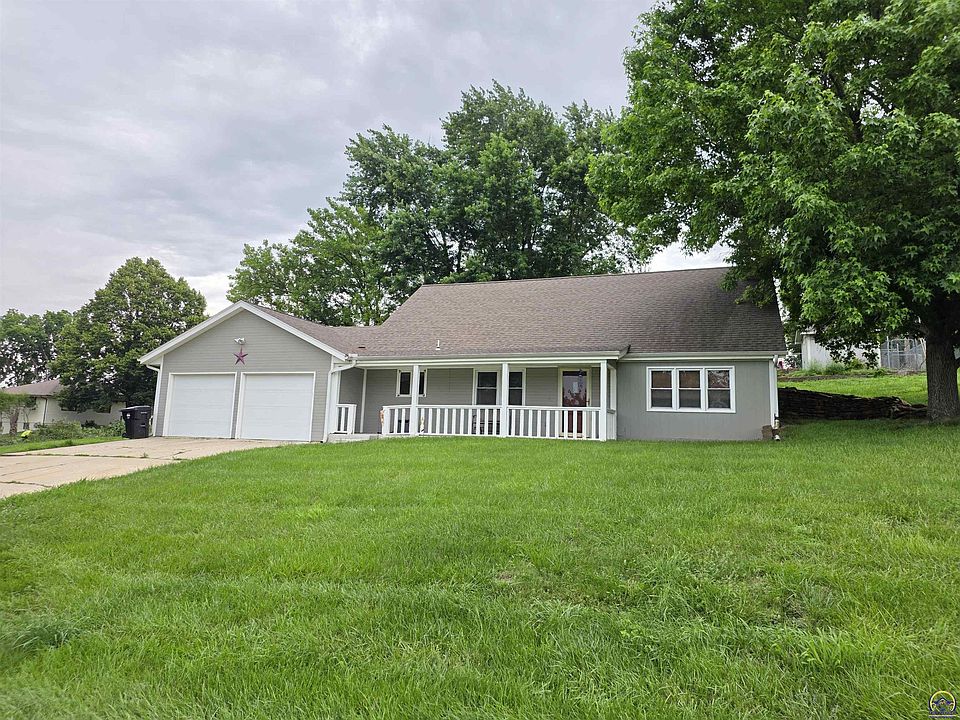 1st image of 2520 SE Shawnee Dr