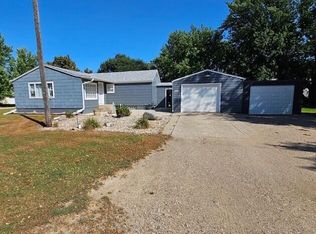 308 N Main St, Bath, SD 57427