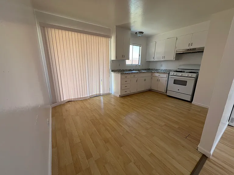 915 Aston Ave #921 — Photo 6