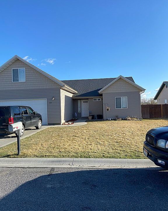 1st image of 1015 Lauren Ln