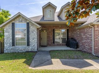 1939 N Batsford Dr, Fayetteville, AR 72704