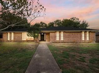 1713 Yarborough Dr, Sherman, TX 75092