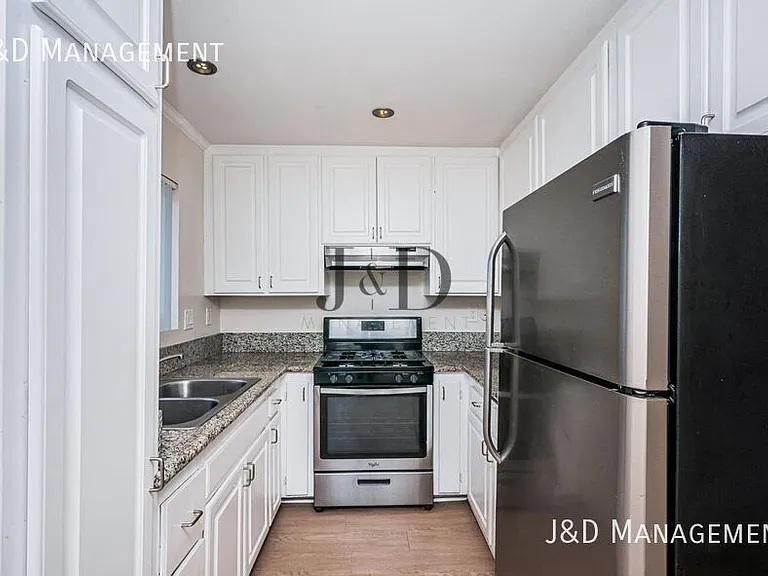 2664 Magnolia Ave #5 — Photo 10