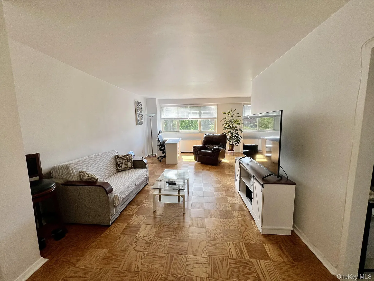 1 bed, 1.0 bath, 802 sqft, $2,600 — Photo 3